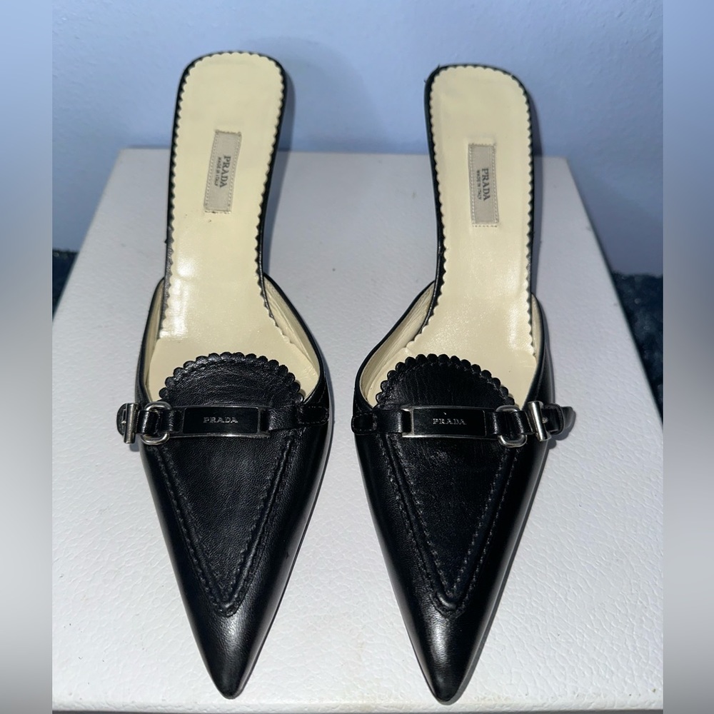 Prada Black Leather Pointed Toe Scamosciato Mule